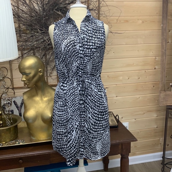 Black and white dress - Picture 2 of 12